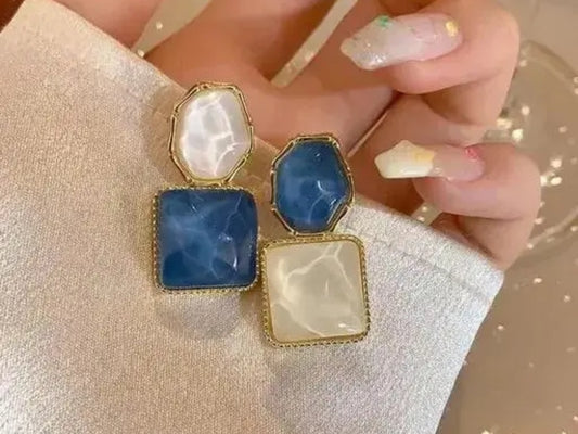 STONE DROP EARRIONGS