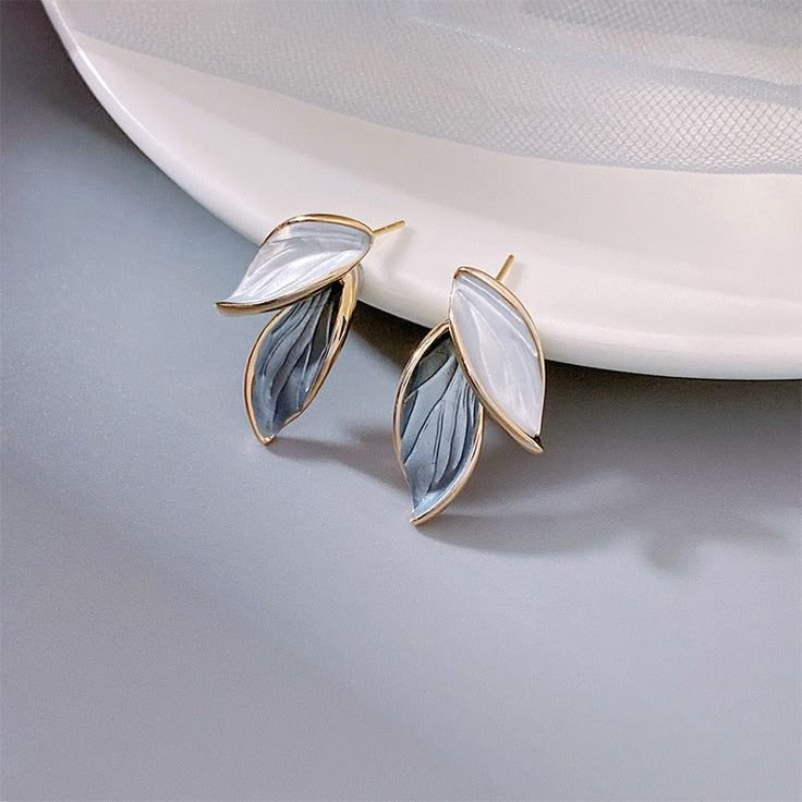 LUXE LEAF EARRINGS