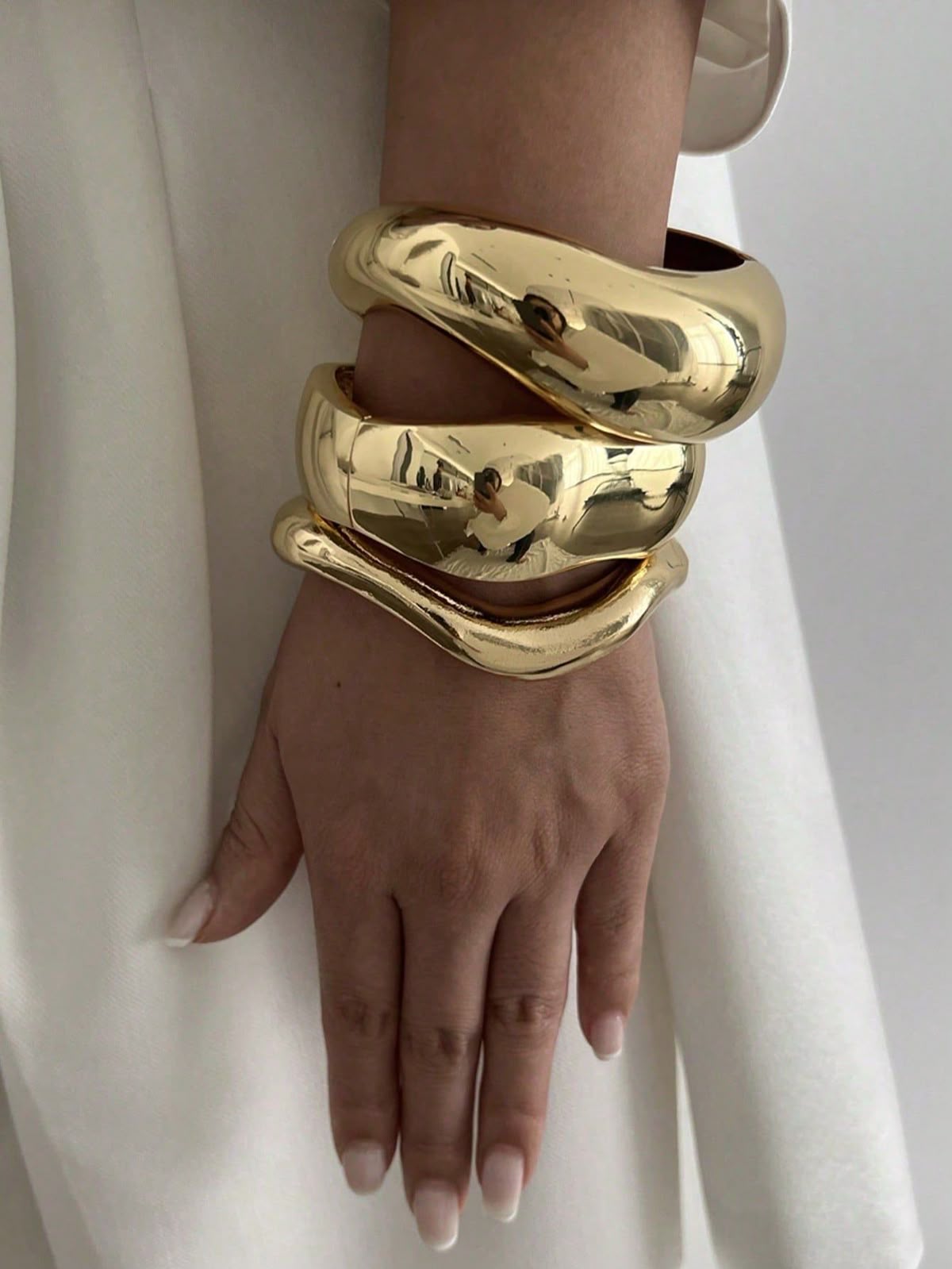 1 PC WAVY PINTRESTY BANGLES