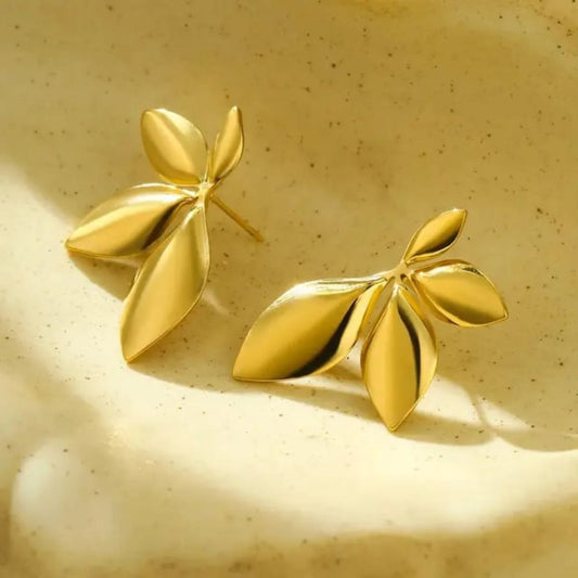 GOLDEN LEAF EARRING