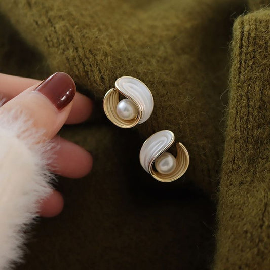 RETRO PEARL RING STUD