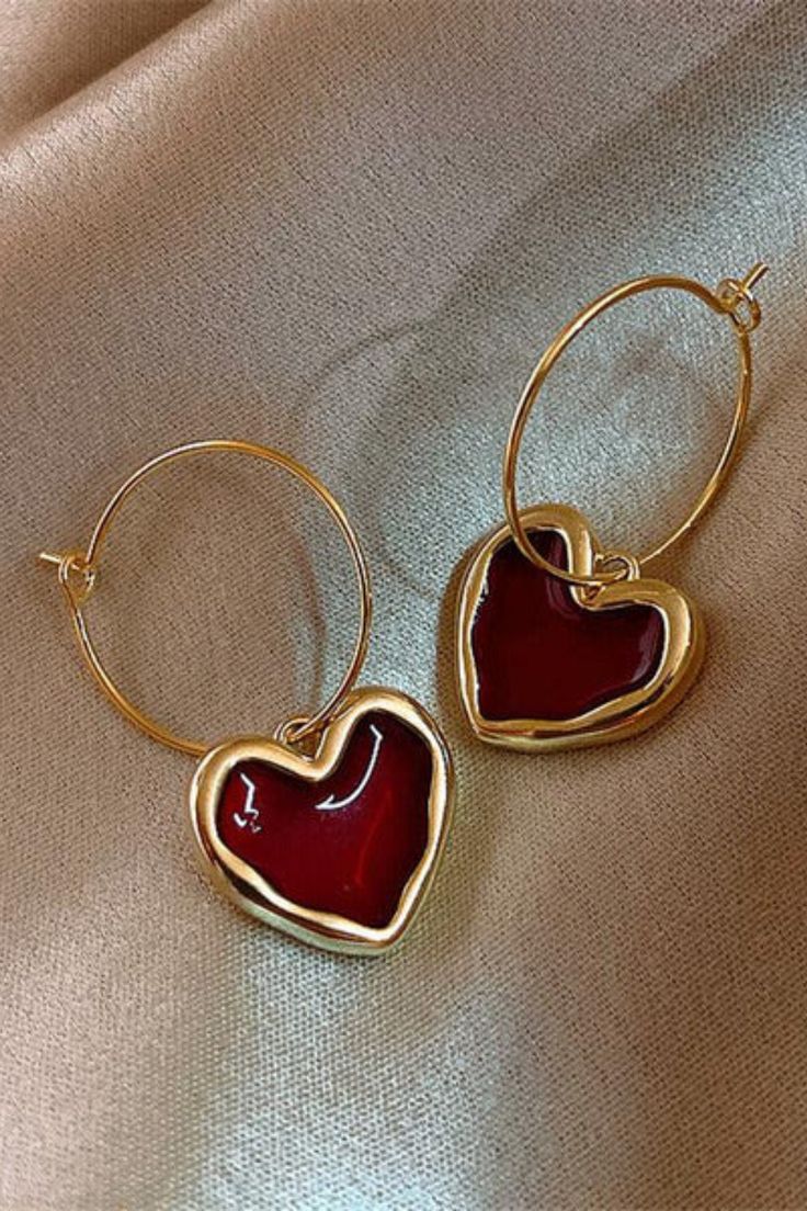 GOLDEN HEART HOOP EARRINGS