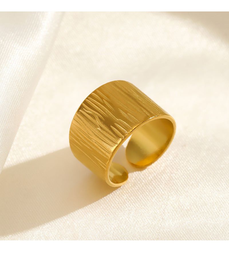 ADJUSTABLE TEXTURED GOLD PLATED OPEN RING