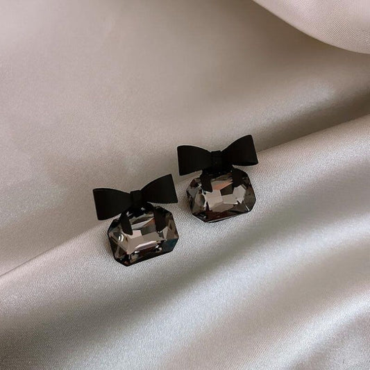 NOIR BOW STUD EARRINGS