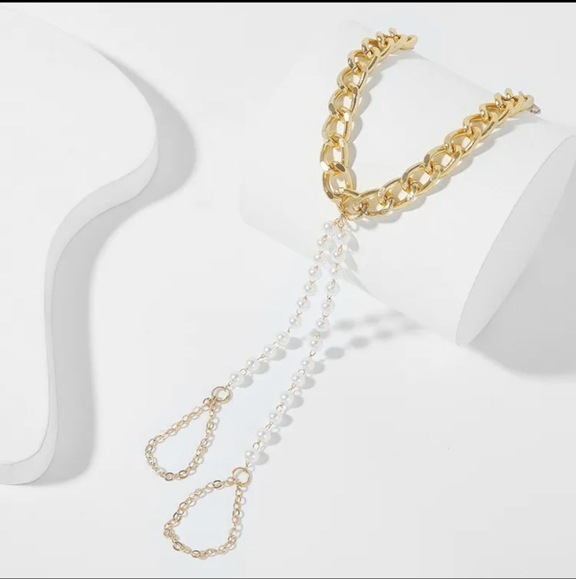 PEARL CHAIN FINGERING BRACELET