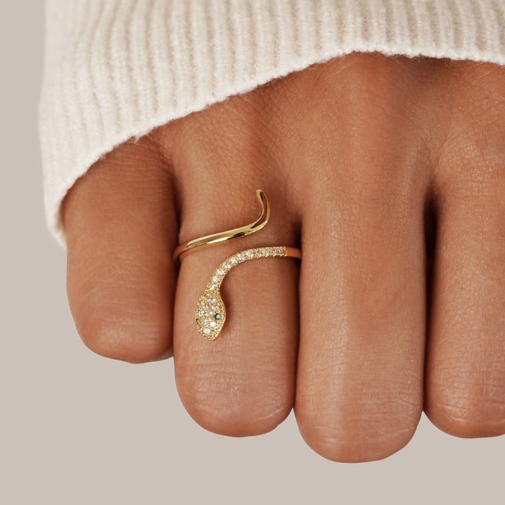 Charming Snake Ring