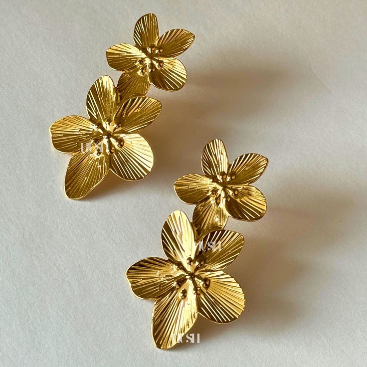 Double Flower Stud Earring