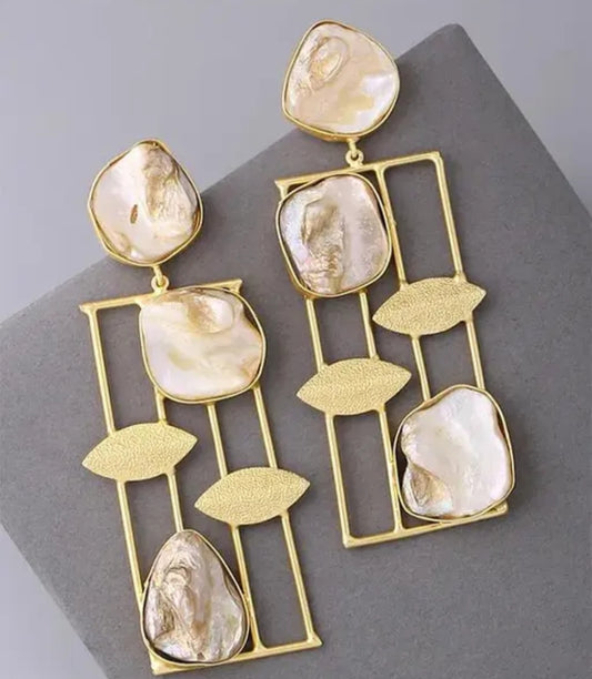 PAL STONE HANGING EARRING