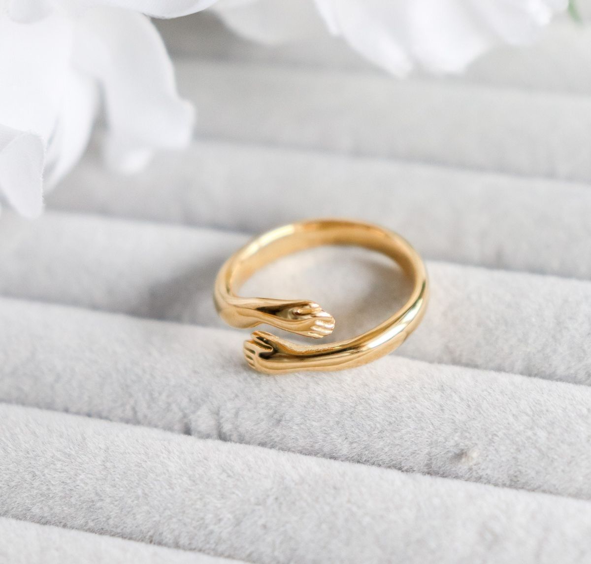 HUGS OF AFFECTION ADJUSTABLE RING