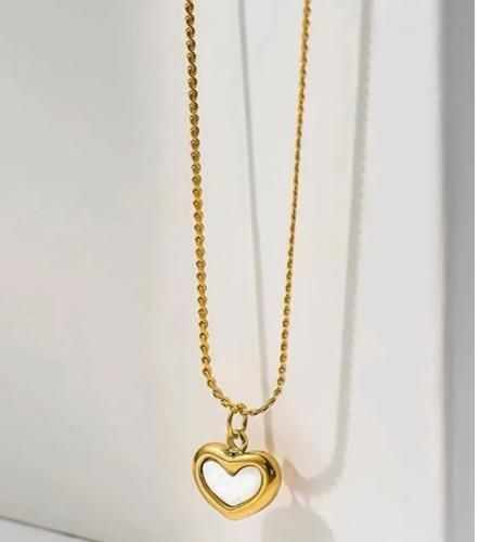 ANTI TRANISH WHITE PENDANT CHAIN