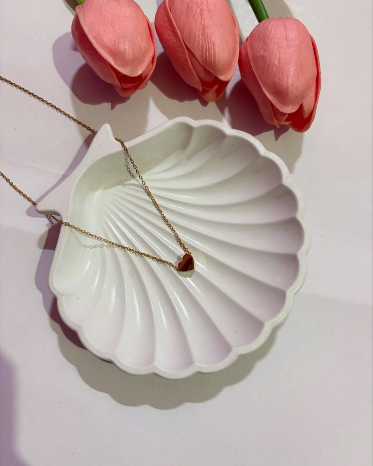 CHAINA HEART PENDANT WITH SATARI CHAIN