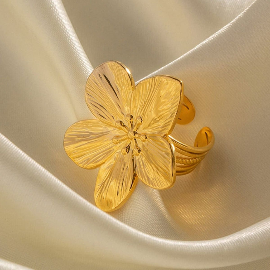 Petal Design Gold Ring