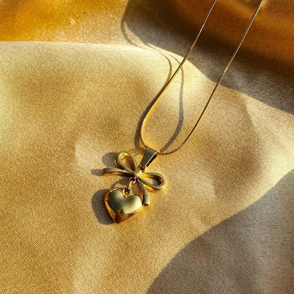 MINIMALISTIC HEART CHAIN