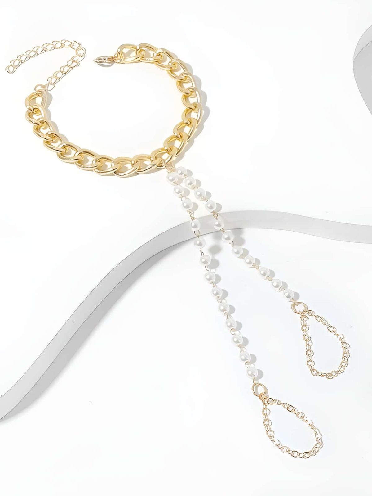 PEARL CHAIN FINGERING BRACELET