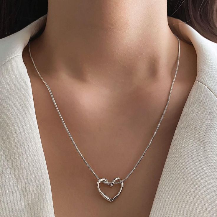 HEART NECKLACE
