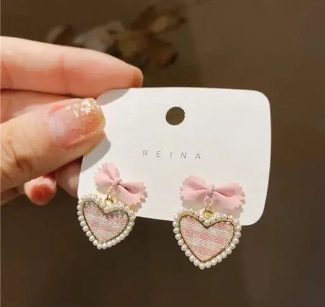 PINK BOW HEART EARRING