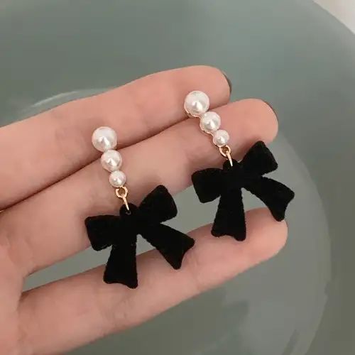 CHRISTMAS BOW EARRING