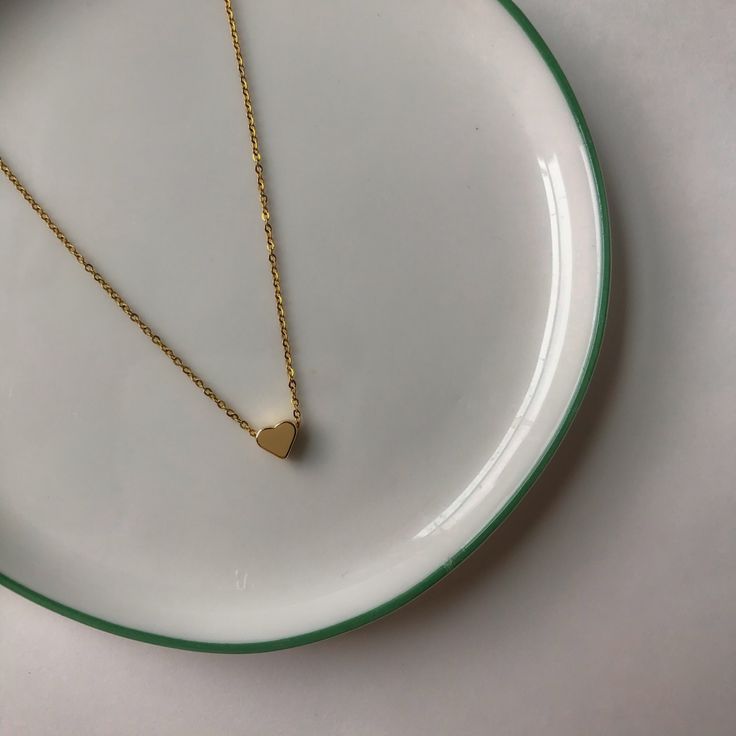 CHAINA HEART PENDANT WITH SATARI CHAIN