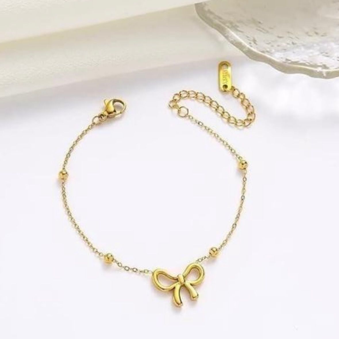 SILK CHAIN BOW BRACELET
