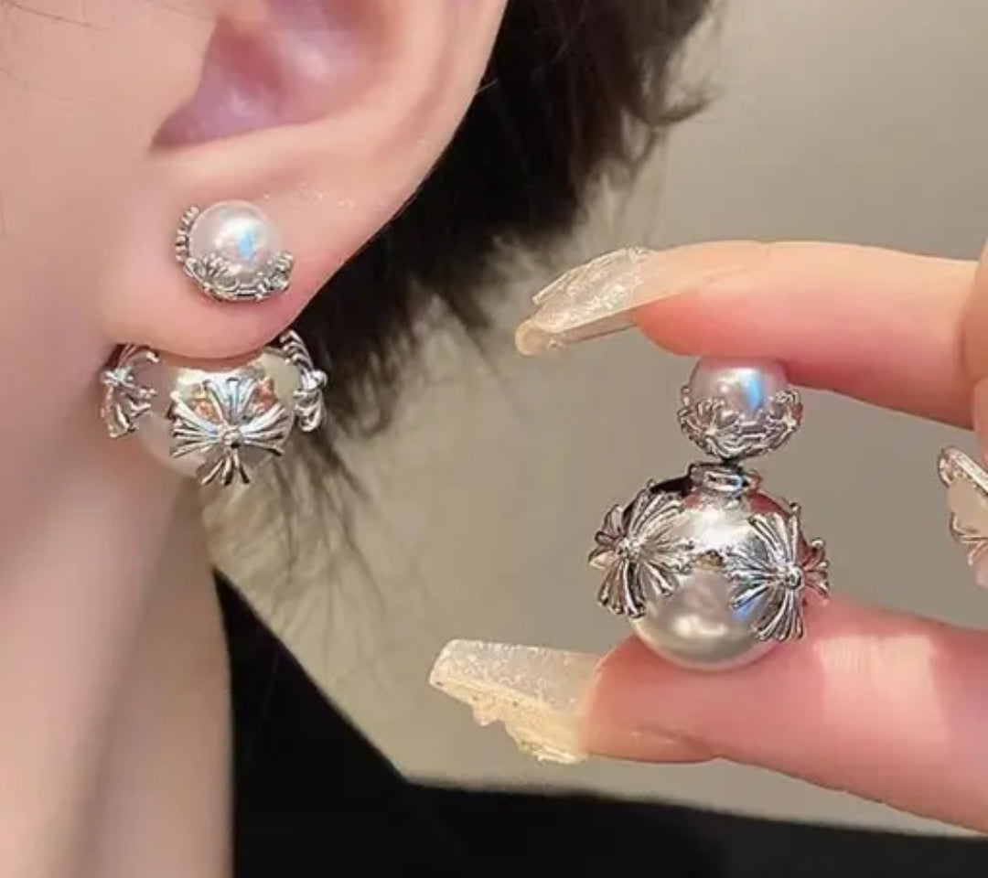 VINTAGE SILVER CROSS PEARL STUD