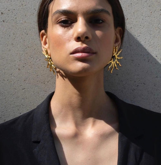 OVERSIZED STUD EARRINGS