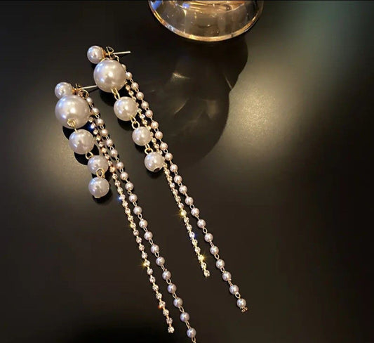 FRENCH VINTAGE STYLE EARRING