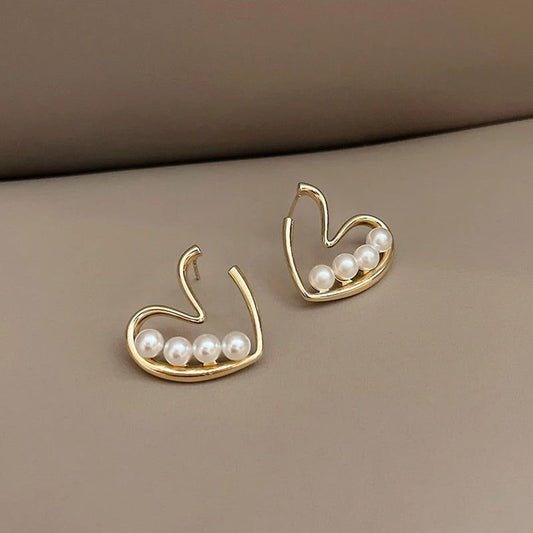 HEART PEARL EARRING